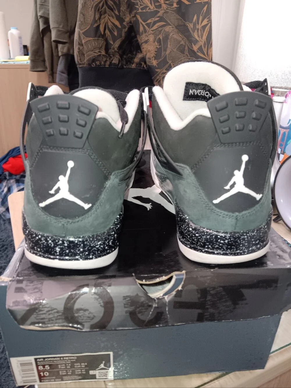 Air Jordan 4 Fear